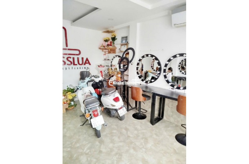 Dưới 5,8 tỷ nhà MT 2  Lầu + ST gần Lạc Long Quân, đang cho thuê 14tr/tháng